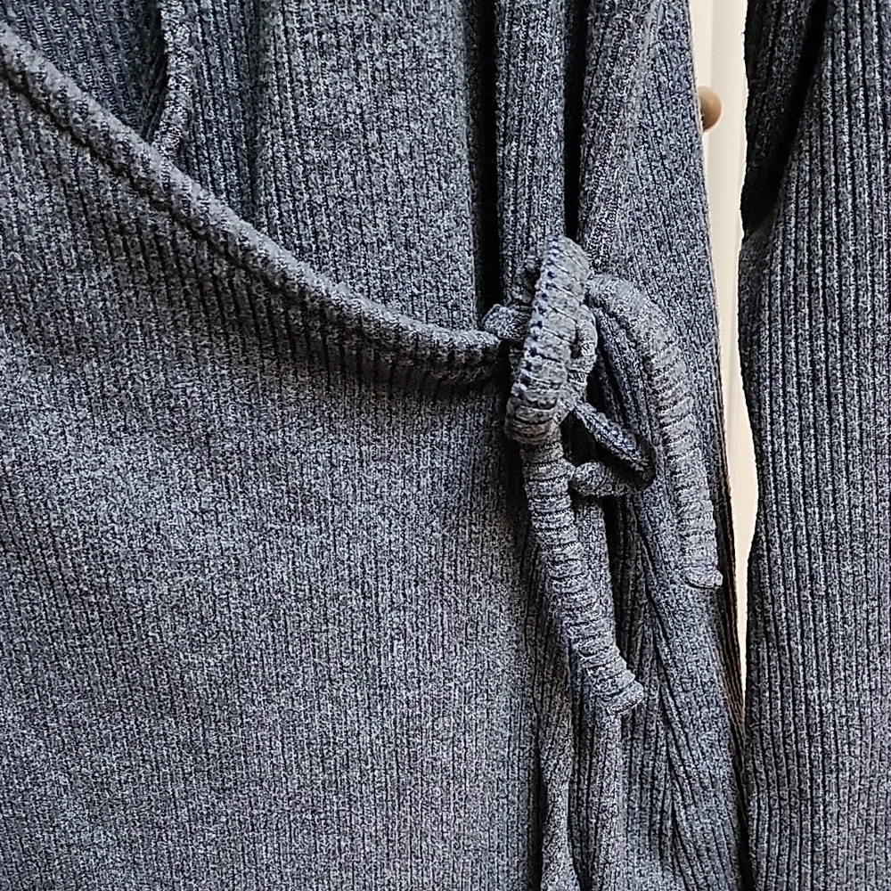 Old Navy Blue Wrap Top - Picture 4 of 9
